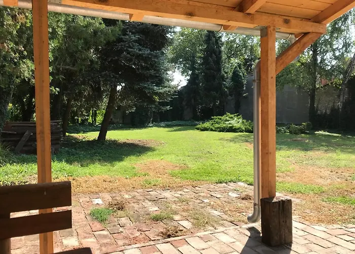 Pb Garden With Secured Parking * Σρέμσκα Μιτρόβιτσα