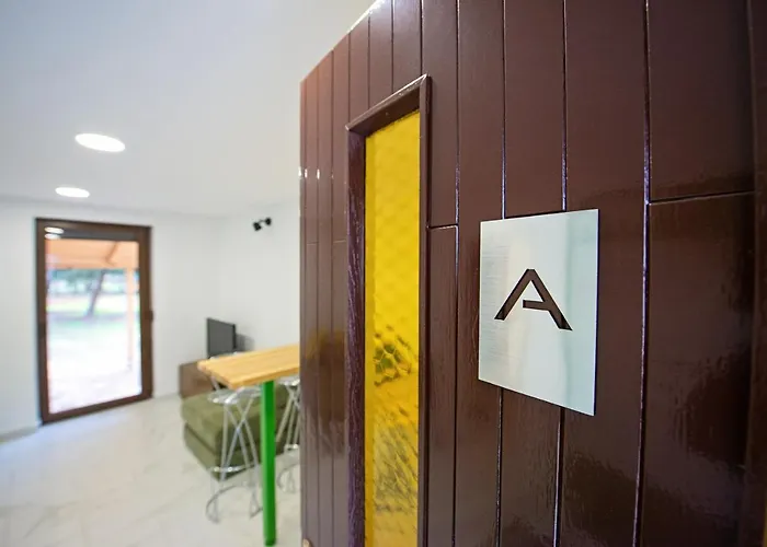 Pb Garden With Secured Parking *